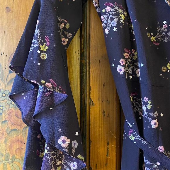 Wrap maxi dress NWOT🏷 - Picture 4 of 11